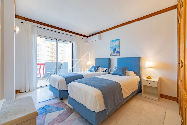 Apartamento T1 para Arrendamento em Quarteira Foto 13