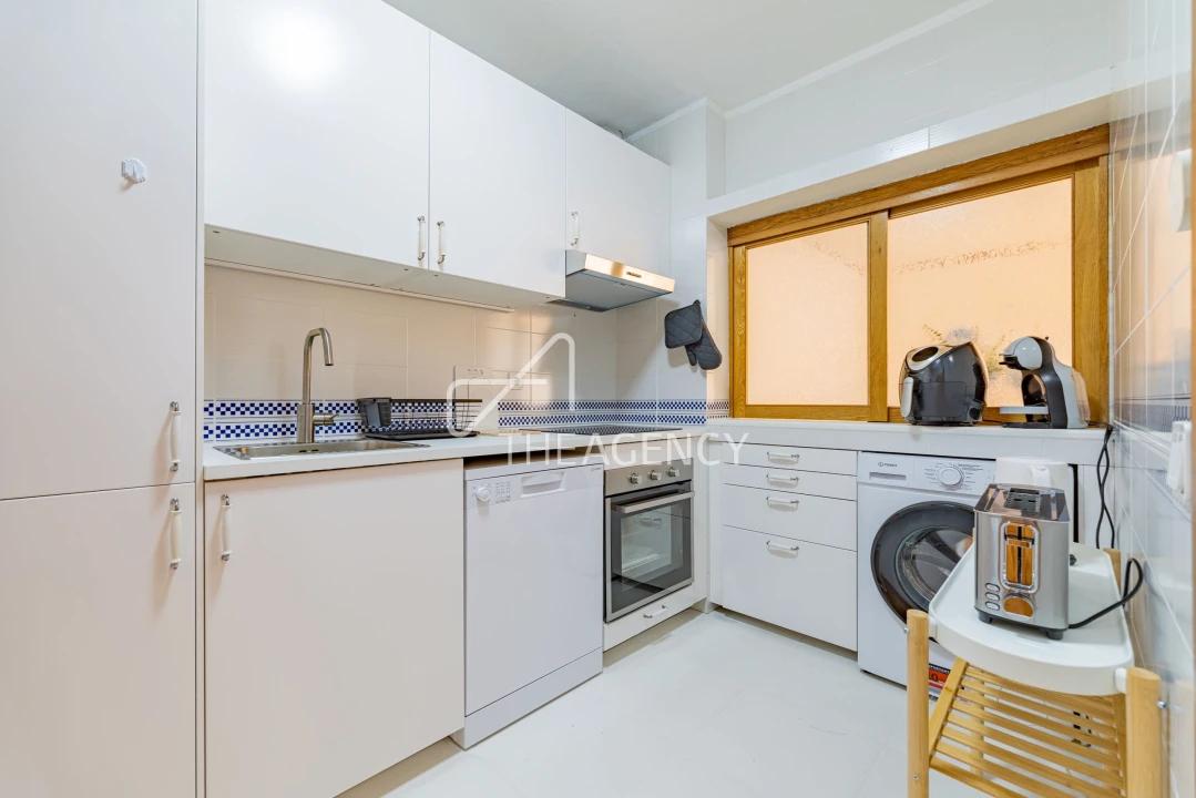 Apartamento T1 para Arrendamento em Quarteira Foto 9
