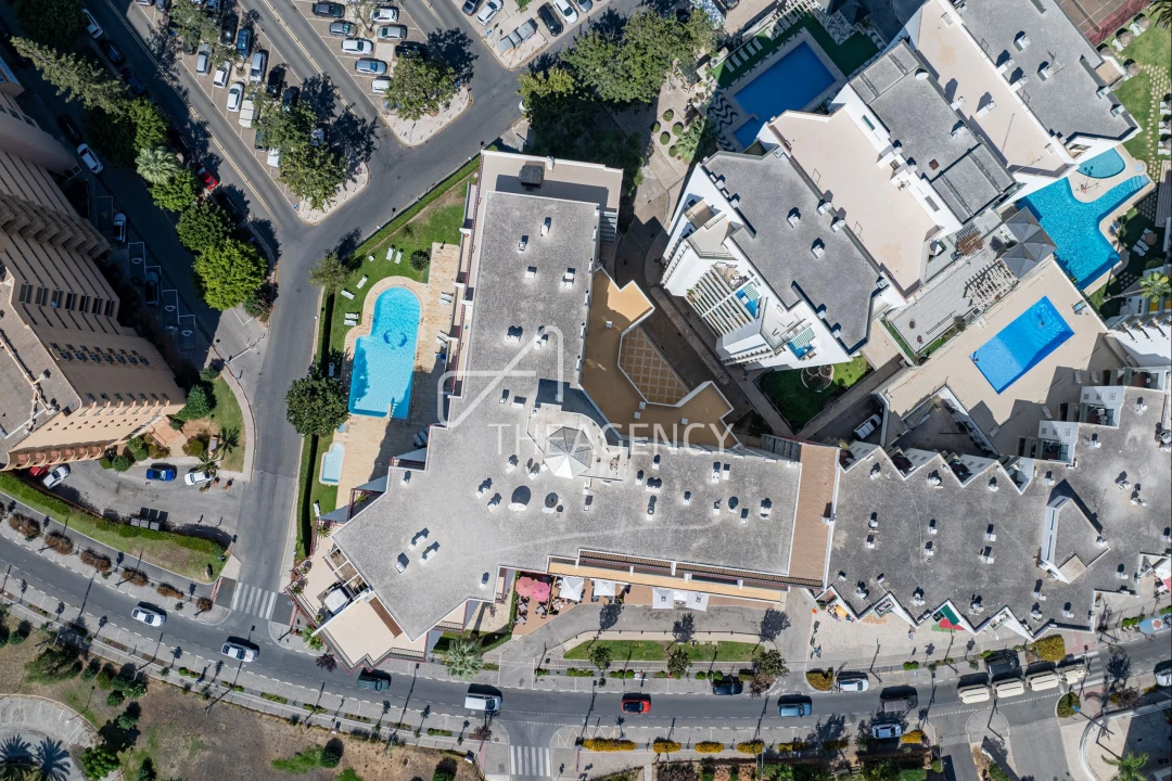 Apartamento T1 para Arrendamento em Quarteira Foto 18