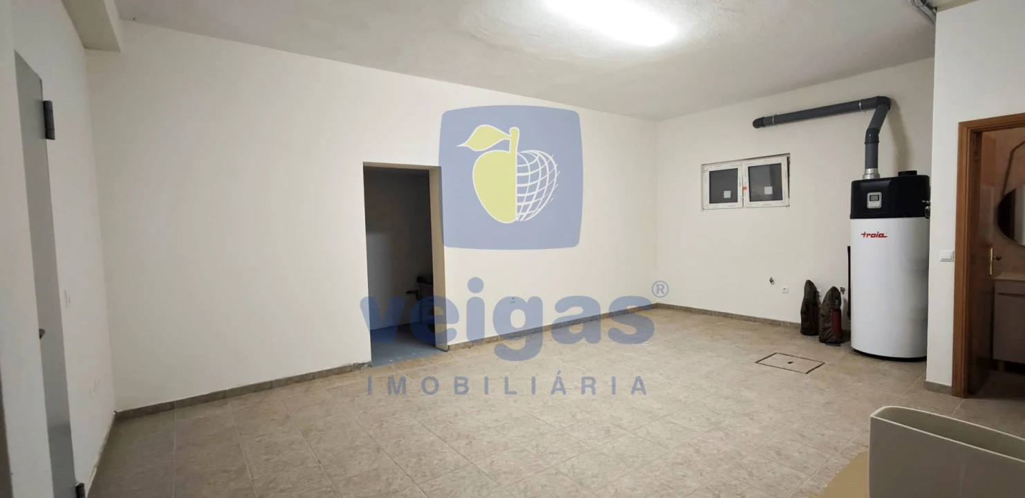 Moradia T4 para Venda em Canedo Foto 21