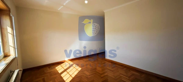Moradia T4 para Venda em Canedo