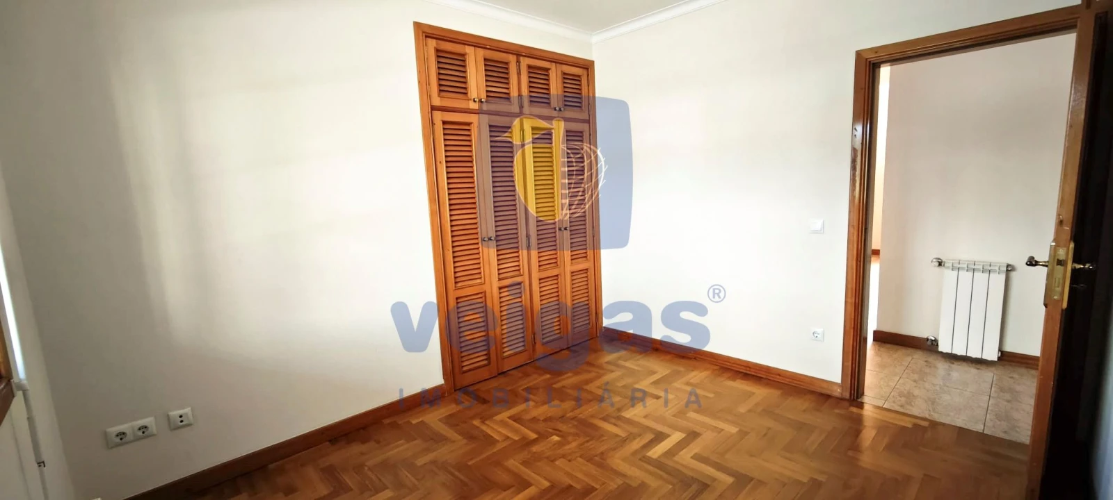 Moradia T4 para Venda em Canedo Foto 13
