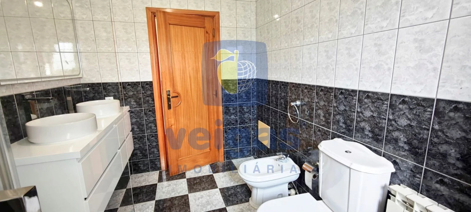 Moradia T4 para Venda em Canedo Foto 11