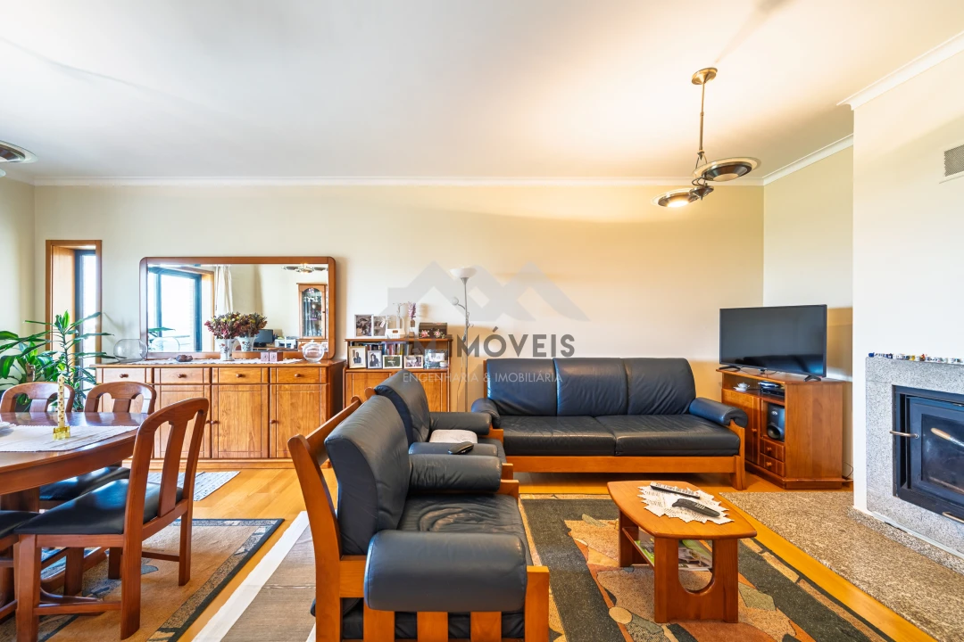 Apartamento T3 para Venda em Penafiel Foto 2
