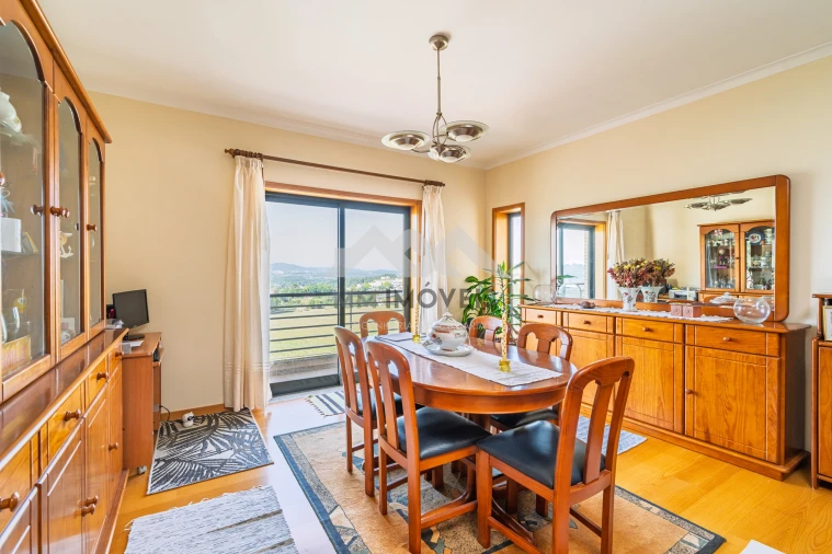 Apartamento T3 para Venda em Penafiel Foto 24
