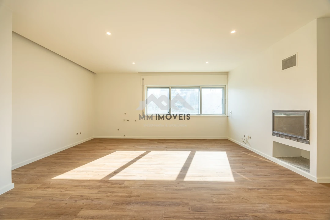 Apartamento T1 para Venda em Nogueira e Silva Escura Foto 8