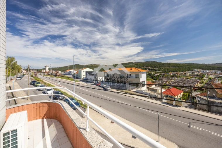 Apartamento T2 para Venda em Fânzeres e São Pedro da Cova Foto 17