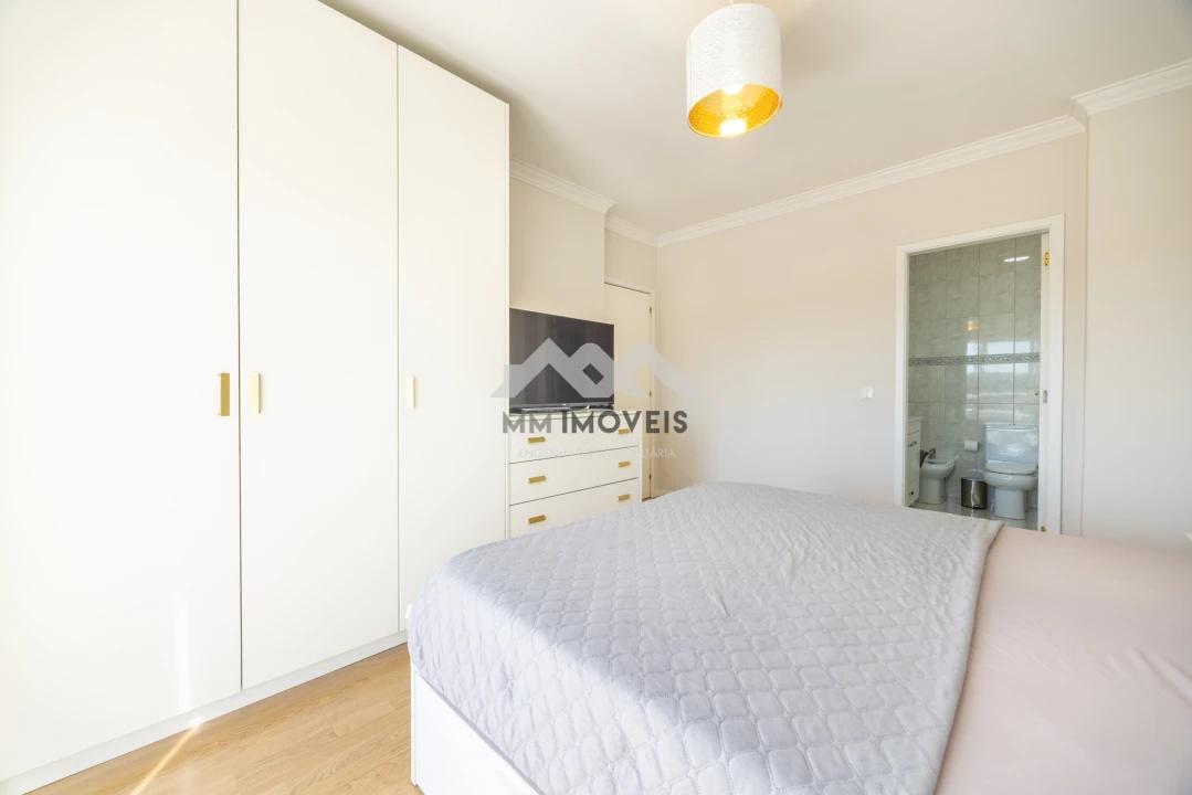 Apartamento T2 para Venda em Fânzeres e São Pedro da Cova Foto 8