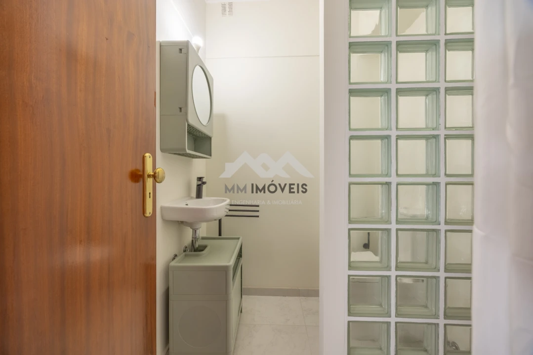 Apartamento T3 para Venda em Aldoar, Foz do Douro e Nevogilde Foto 32