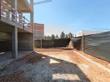 Moradia T3 para Venda em Estômbar e Parchal