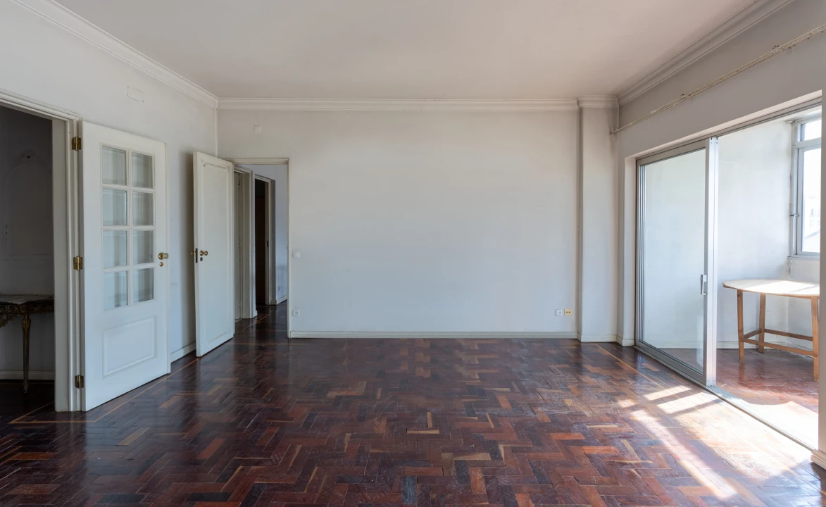 Apartamento T2 para Venda em Avenidas Novas Foto 6