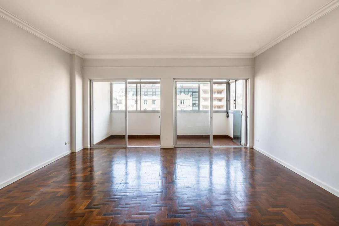 Apartamento T2 para Venda em Avenidas Novas Foto 2