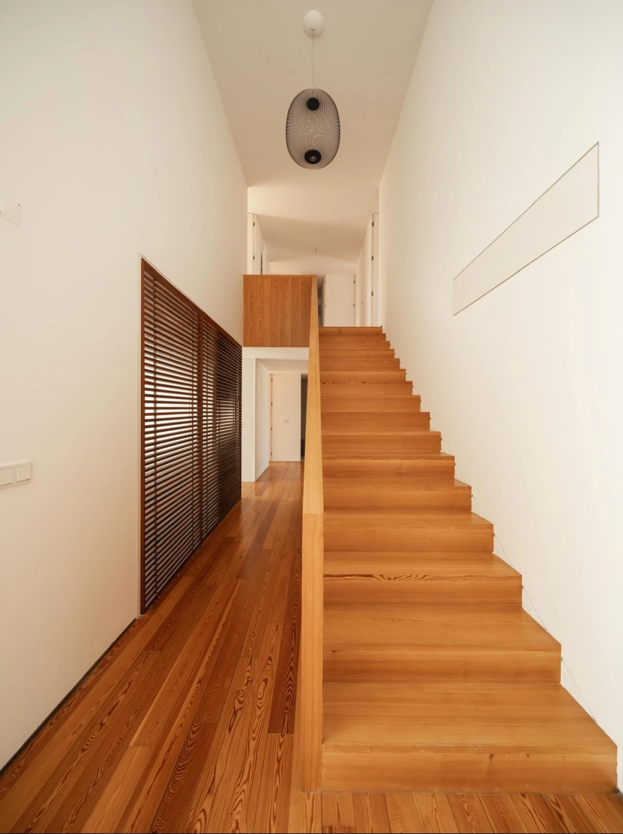 Apartamento T5 para Arrendamento em Avenidas Novas Foto 6