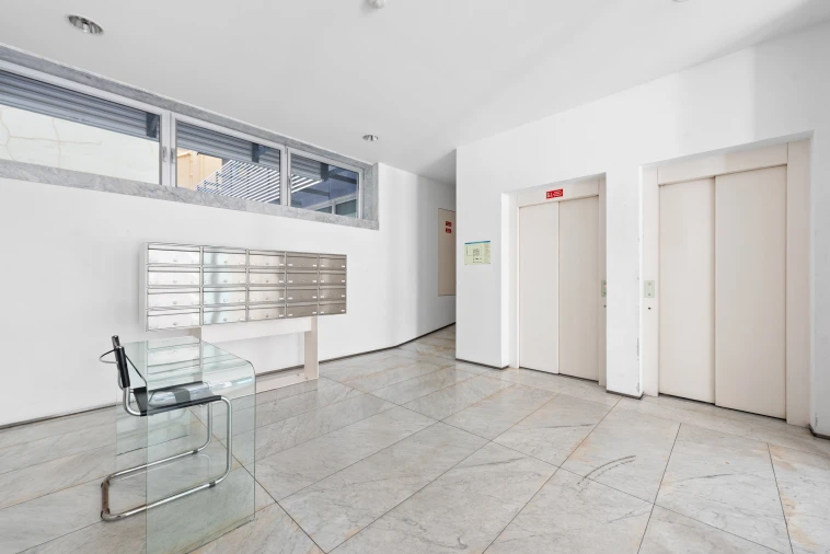 Apartamento T5 para Arrendamento em Avenidas Novas Foto 24