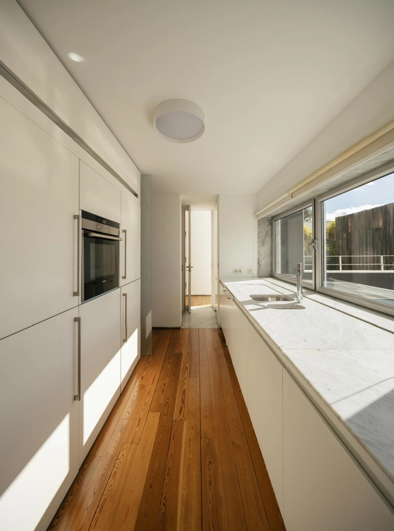 Apartamento T5 para Arrendamento em Avenidas Novas Foto 10