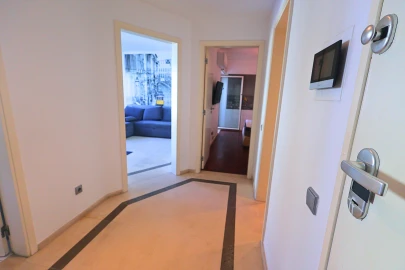 Apartamento T1 para Arrendamento em Alvalade
