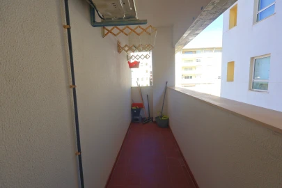 Apartamento T1 para Arrendamento em Alvalade