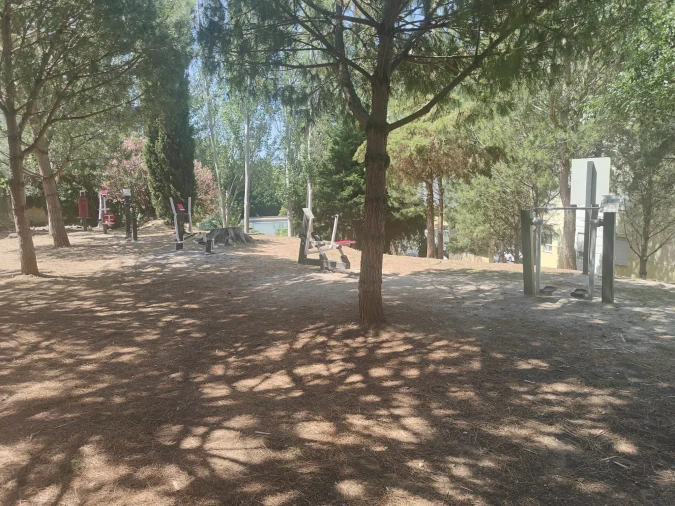 Apartamento T1 para Arrendamento em Alvalade Foto 15