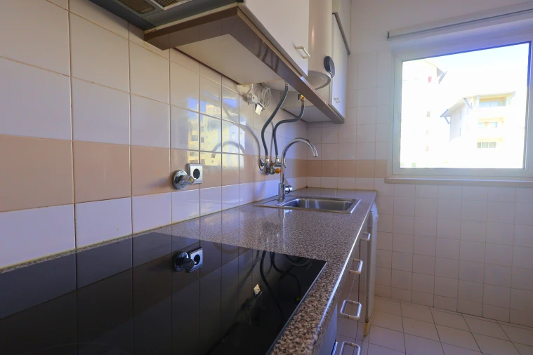 Apartamento T1 para Arrendamento em Alvalade Foto 19
