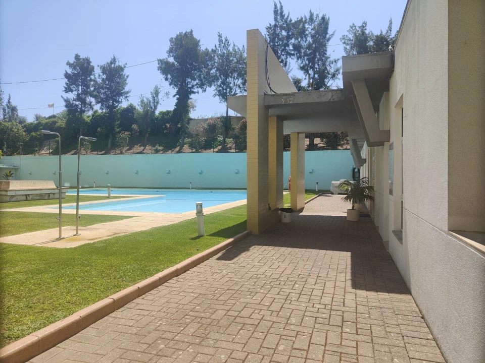 Apartamento T1 para Arrendamento em Alvalade Foto 17