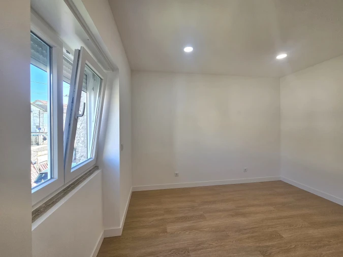 Apartamento T3 para Venda em Venda do Pinheiro e Santo Estêvão das Galés Foto 7