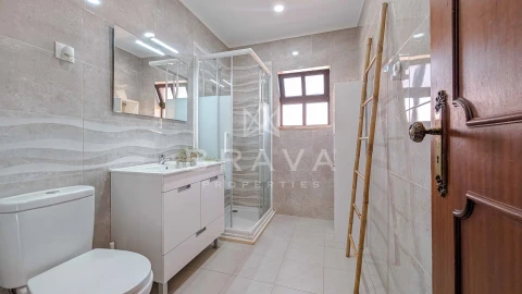 Apartamento T2 para Venda em Albufeira e Olhos de Água
