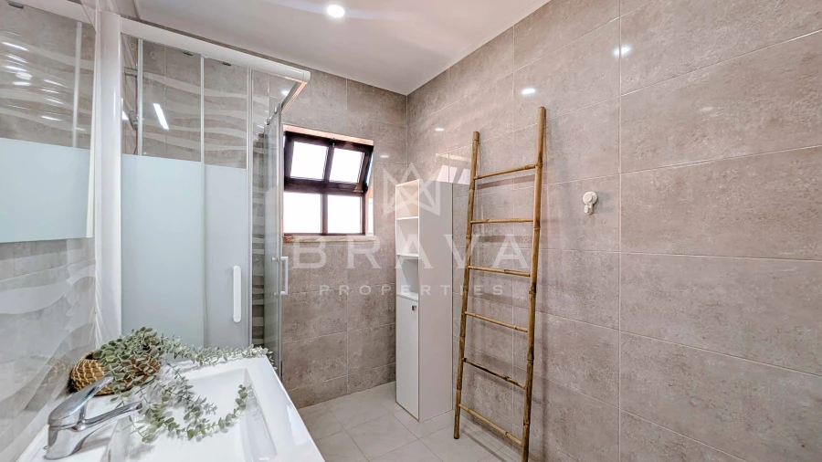 Apartamento T2 para Venda em Albufeira e Olhos de Água Foto 24