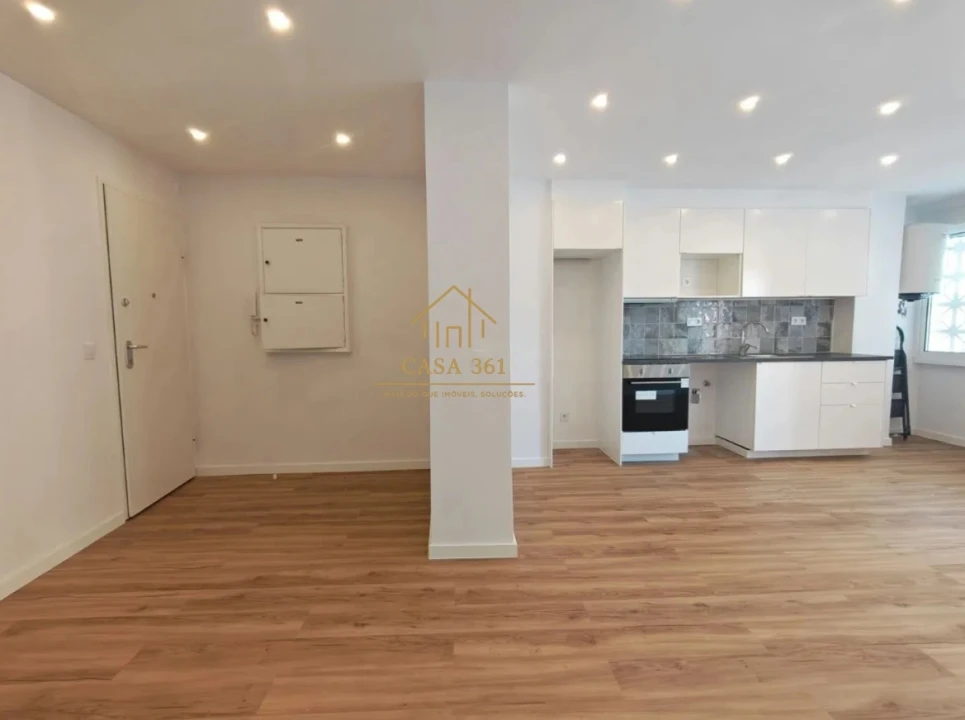 Apartamento T2 para Venda em Encosta do Sol Foto 3