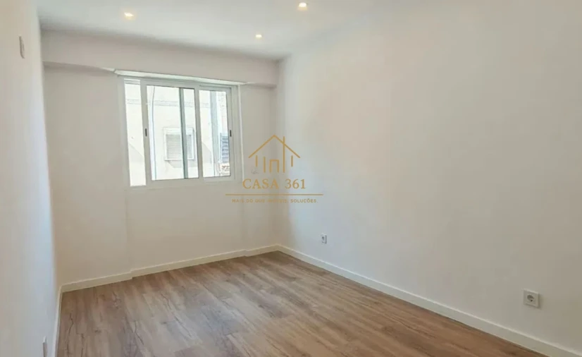 Apartamento T2 para Venda em Encosta do Sol Foto 4
