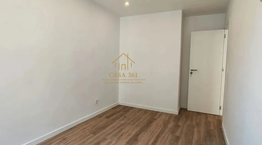 Apartamento T2 para Venda em Encosta do Sol Foto 9