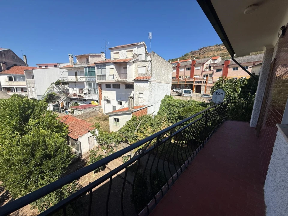 Apartamento T3 para Venda em Vila Flor e Nabo Foto 13
