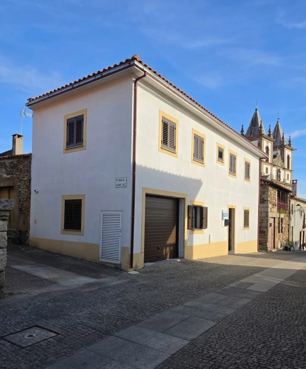 Moradia T3 para Venda em Vila Flor e Nabo Foto 2
