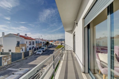 Moradia T4 para Venda em São Domingos de Rana