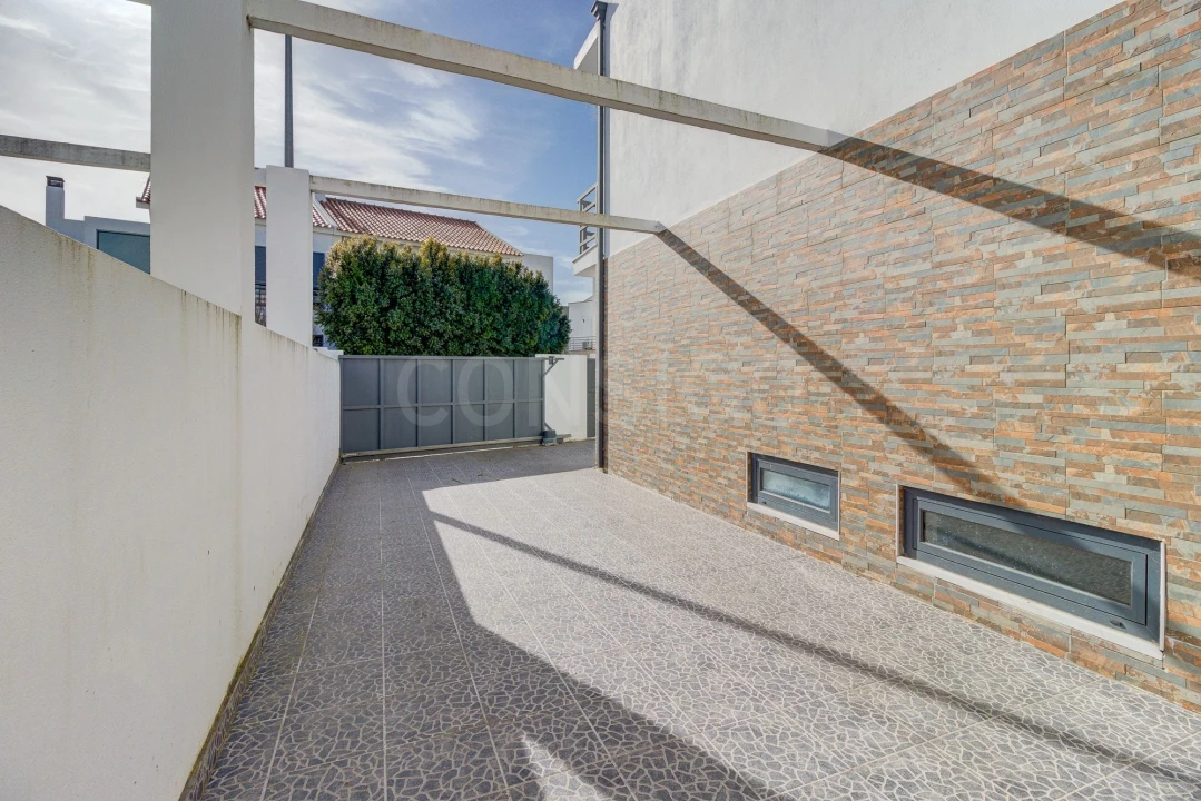 Moradia T4 para Venda em São Domingos de Rana Foto 6