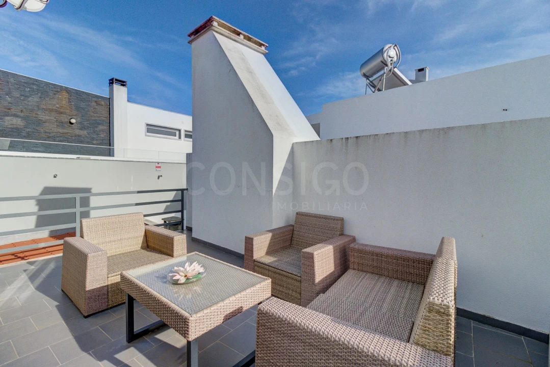 Moradia T4 para Venda em São Domingos de Rana Foto 43