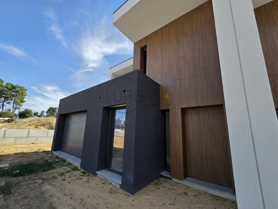 Moradia T3 para Venda em São João de Lourosa Foto 6
