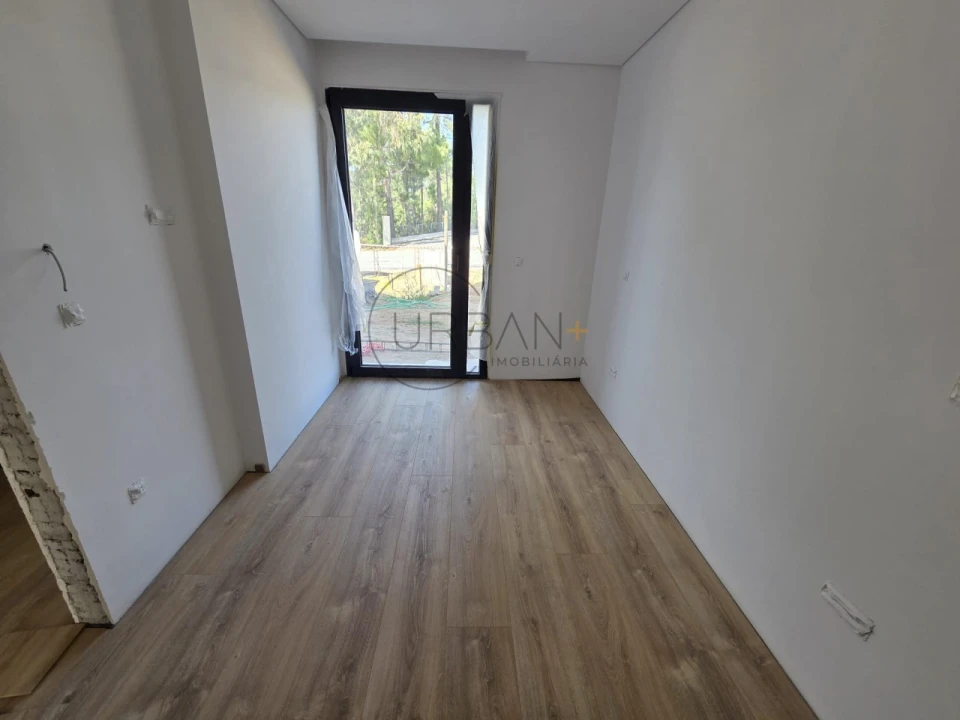 Moradia T3 para Venda em São João de Lourosa Foto 9