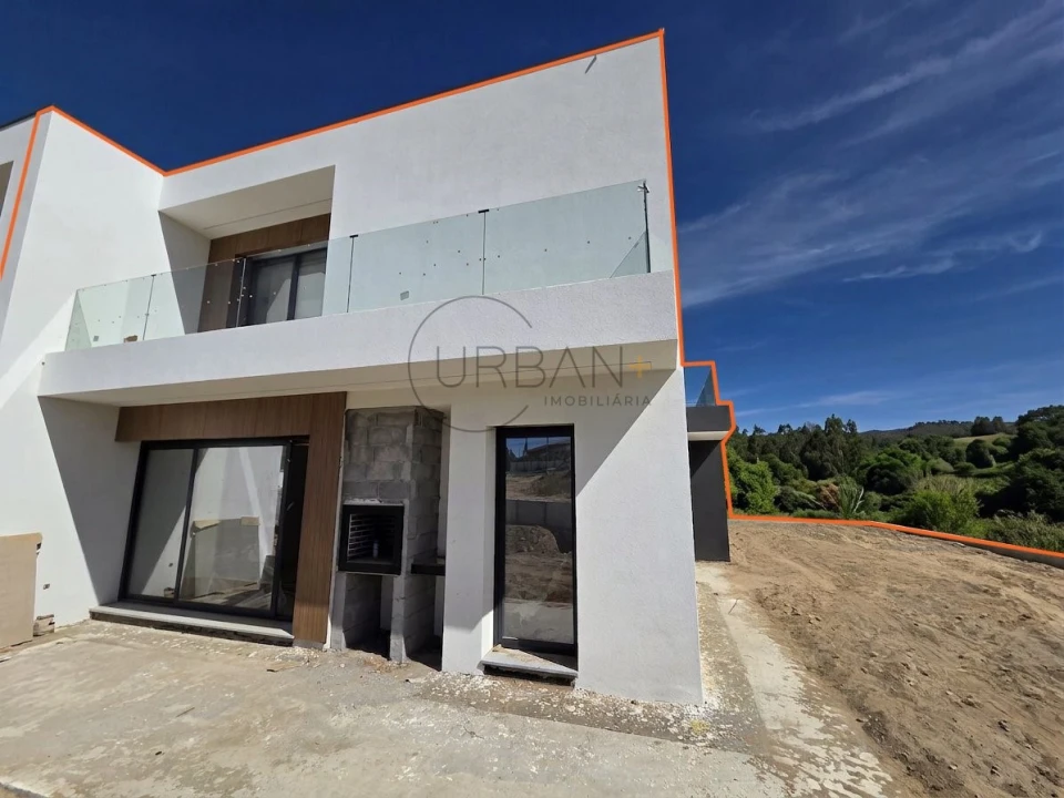 Moradia T3 para Venda em São João de Lourosa Foto 5