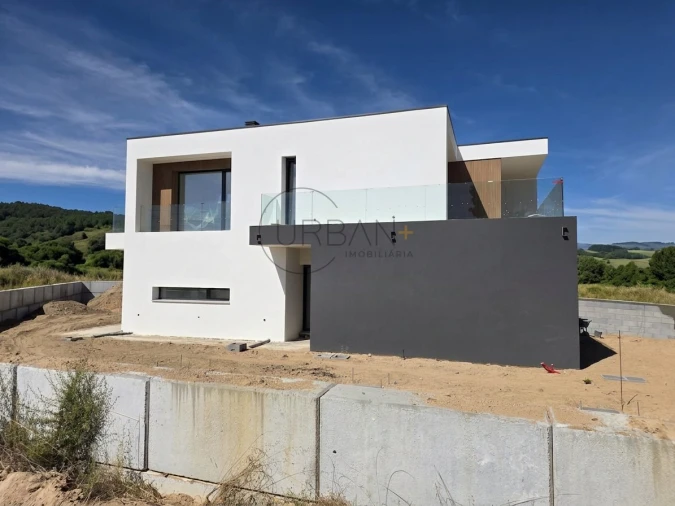 Moradia T3 para Venda em São João de Lourosa Foto 3