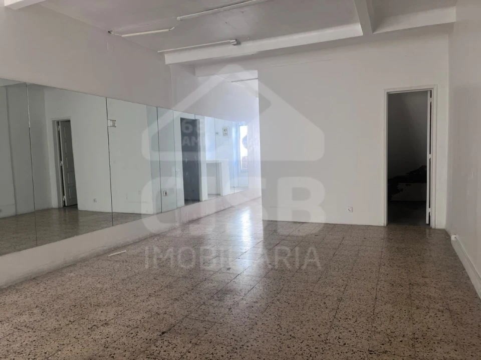Loja para Arrendamento em Benavente Foto 8