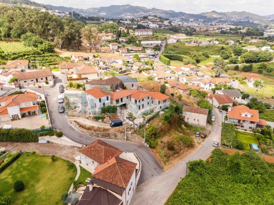 Moradia T2 para Venda em Regilde Foto 20