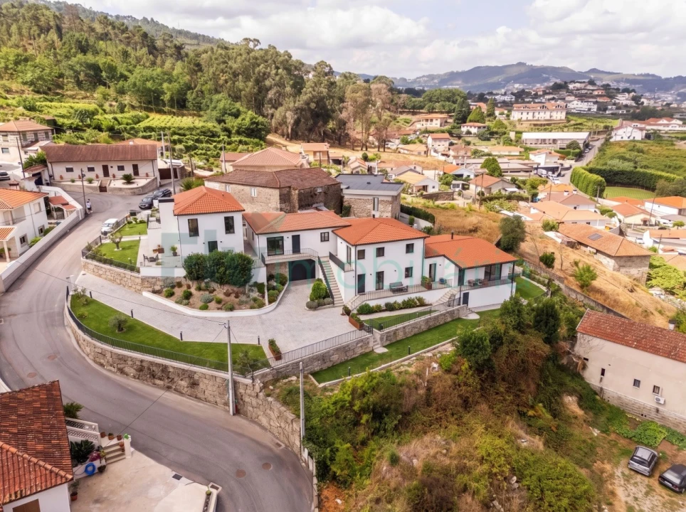 Moradia T2 para Venda em Regilde Foto 21