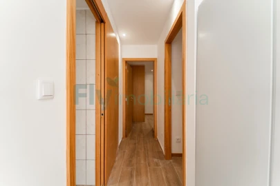 Moradia T2 para Venda em Regilde