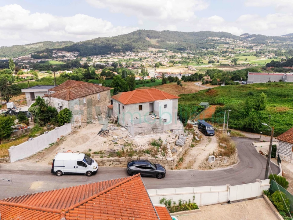 Moradia T2 para Venda em Regilde Foto 21