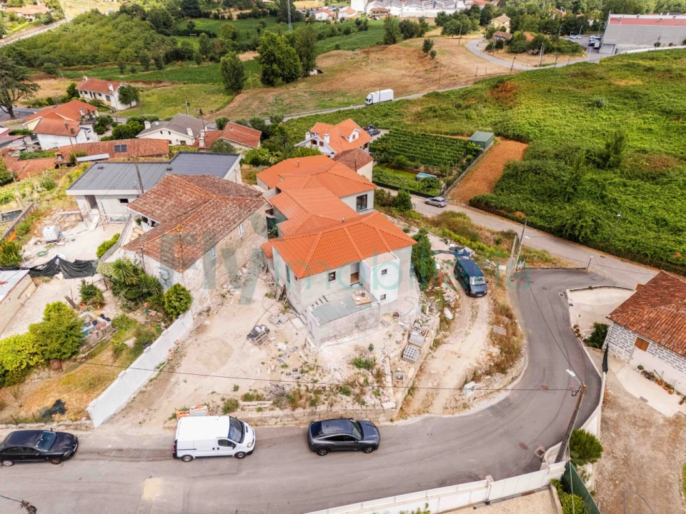 Moradia T2 para Venda em Regilde Foto 22