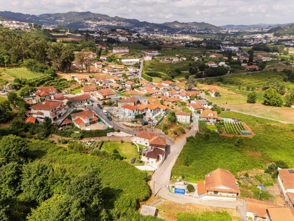 Moradia T2 para Venda em Regilde Foto 28