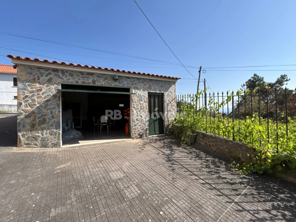 Moradia T7 para Venda em Serra e Junceira Foto 9