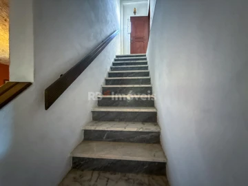 Moradia T7 para Venda em Serra e Junceira