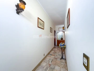 Moradia T7 para Venda em Serra e Junceira