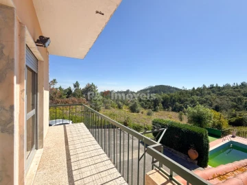 Moradia T7 para Venda em Serra e Junceira
